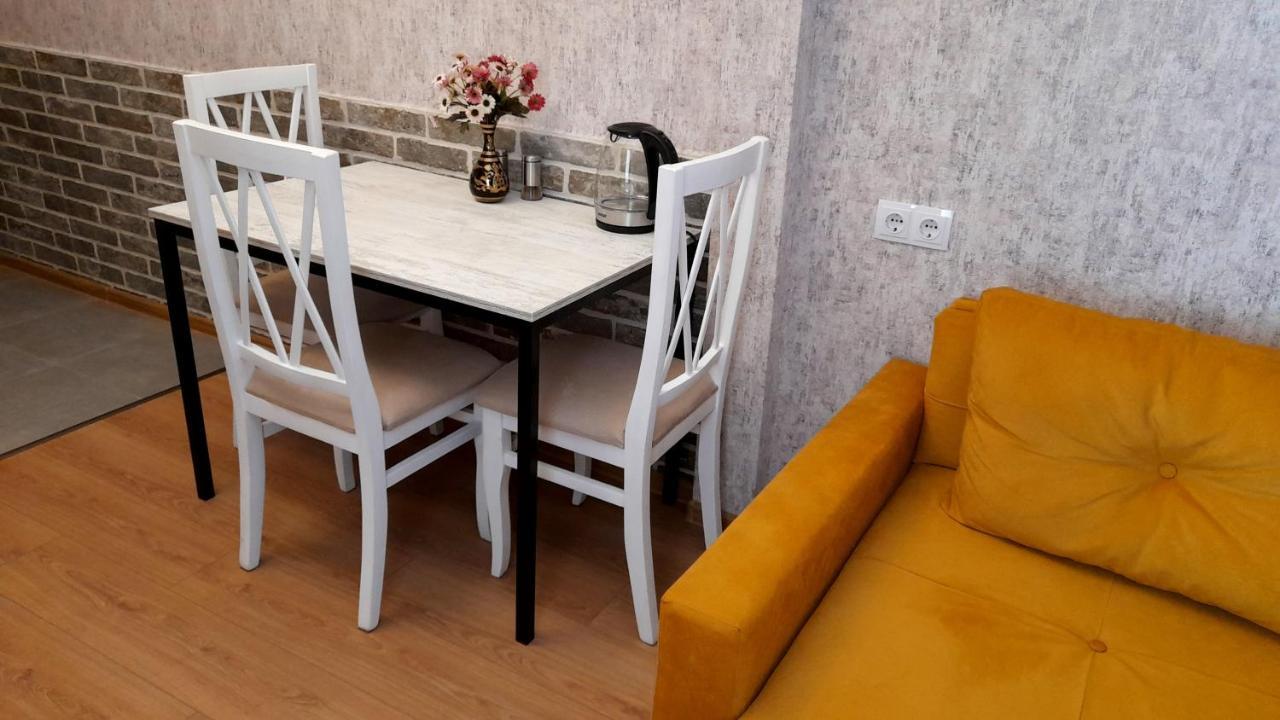 Yellow Apartment تبليسي المظهر الخارجي الصورة
