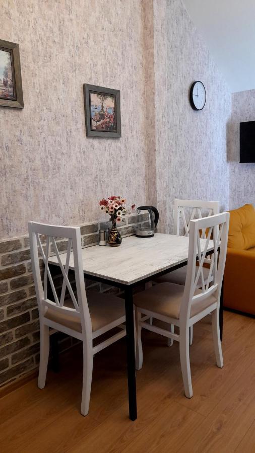 Yellow Apartment تبليسي المظهر الخارجي الصورة