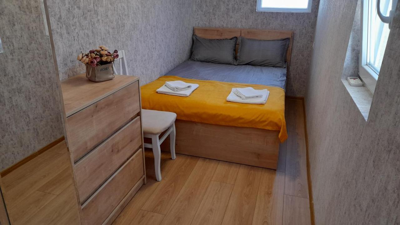 Yellow Apartment تبليسي المظهر الخارجي الصورة