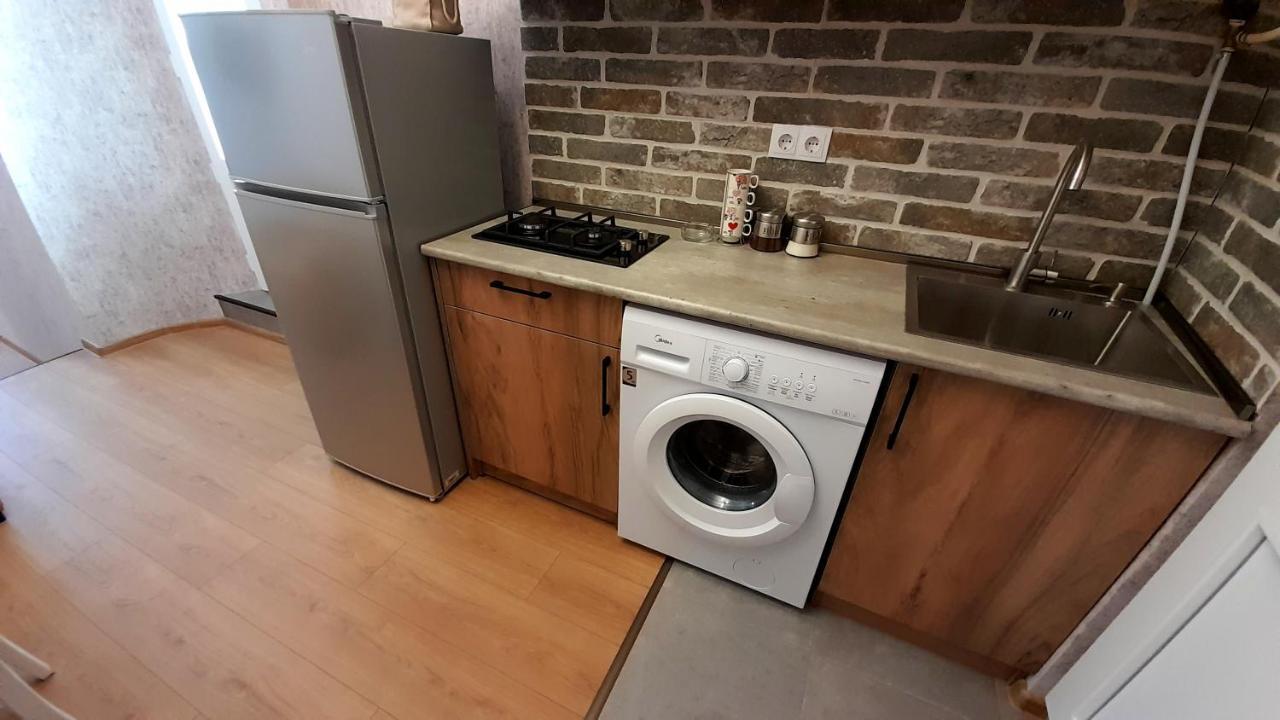 Yellow Apartment تبليسي المظهر الخارجي الصورة